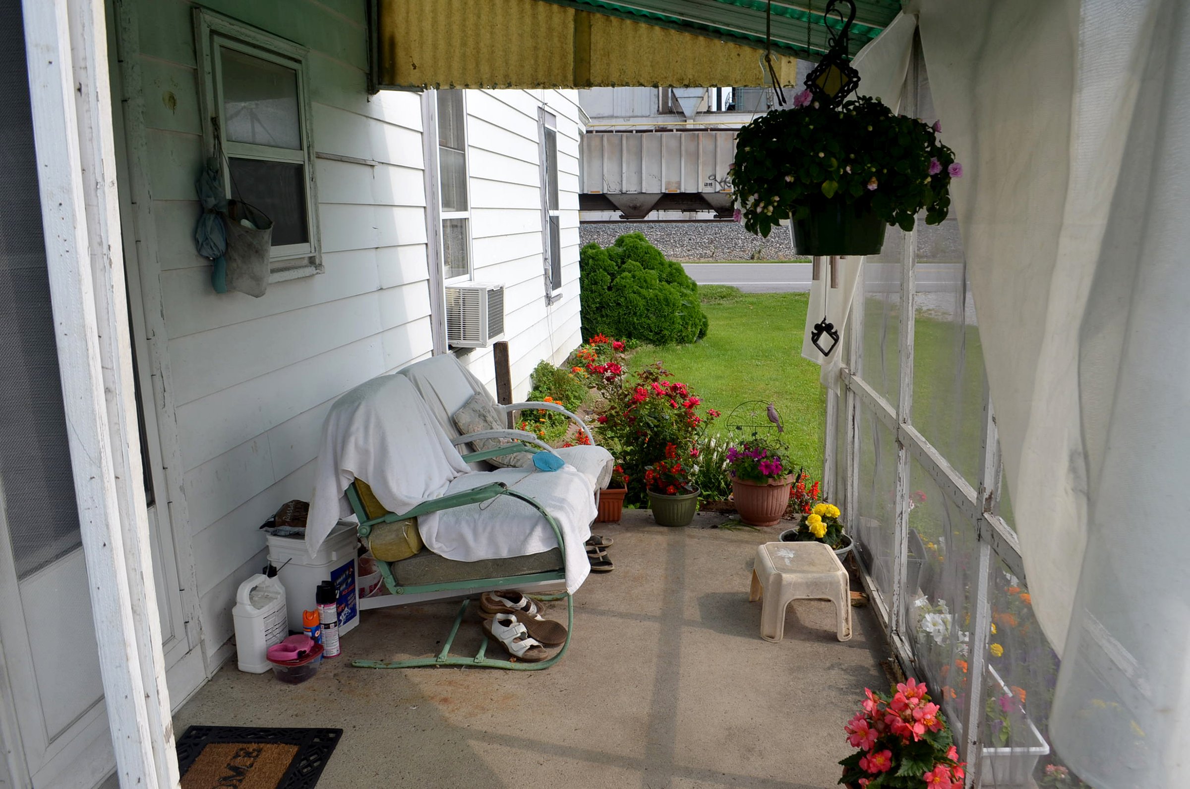 Property photo 12 - HOME & PERSONAL PROPERTY AUCTION IN EAST ALLEN COUNTY, INDIANA